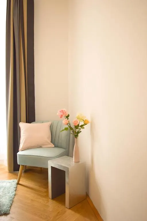 Exclusive Apartment Michaelerplatz Wien